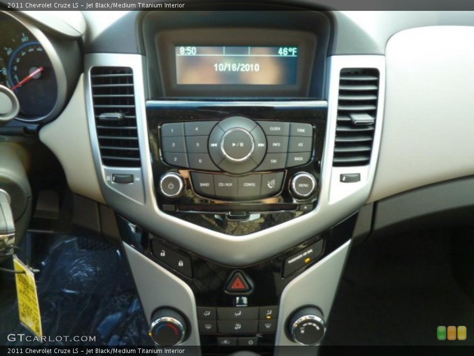 Jet Black/Medium Titanium Interior Controls for the 2011 Chevrolet Cruze LS #38251787