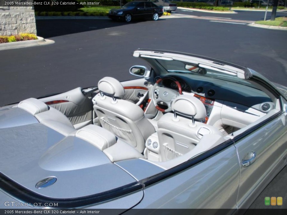 Ash Interior Photo for the 2005 Mercedes-Benz CLK 320 Cabriolet #38252407