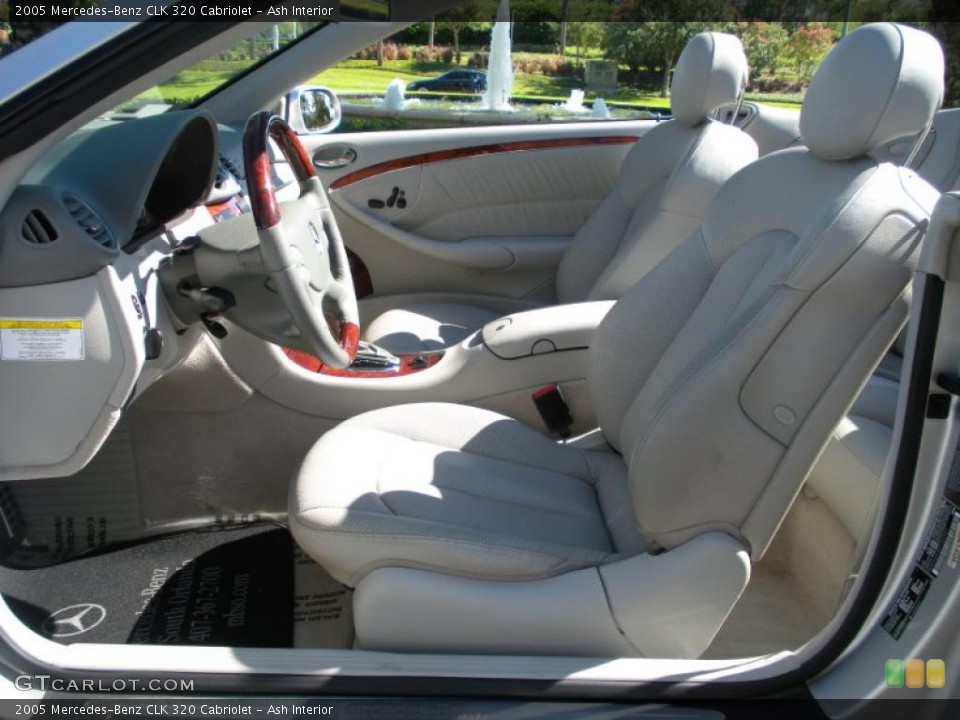 Ash Interior Photo for the 2005 Mercedes-Benz CLK 320 Cabriolet #38252467