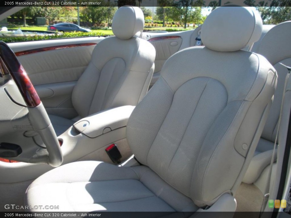 Ash Interior Photo for the 2005 Mercedes-Benz CLK 320 Cabriolet #38252475