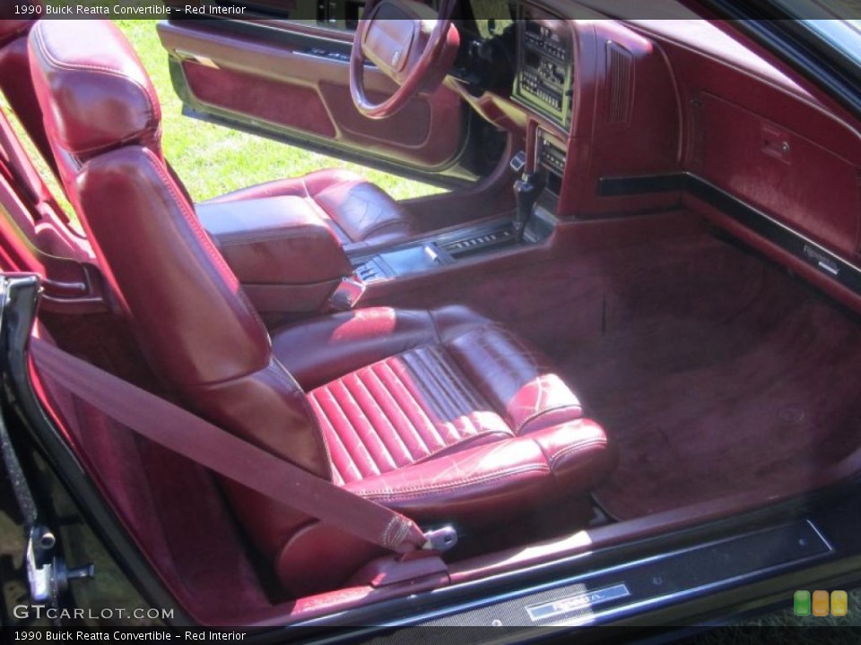 Red Interior Photo for the 1990 Buick Reatta Convertible #38260387