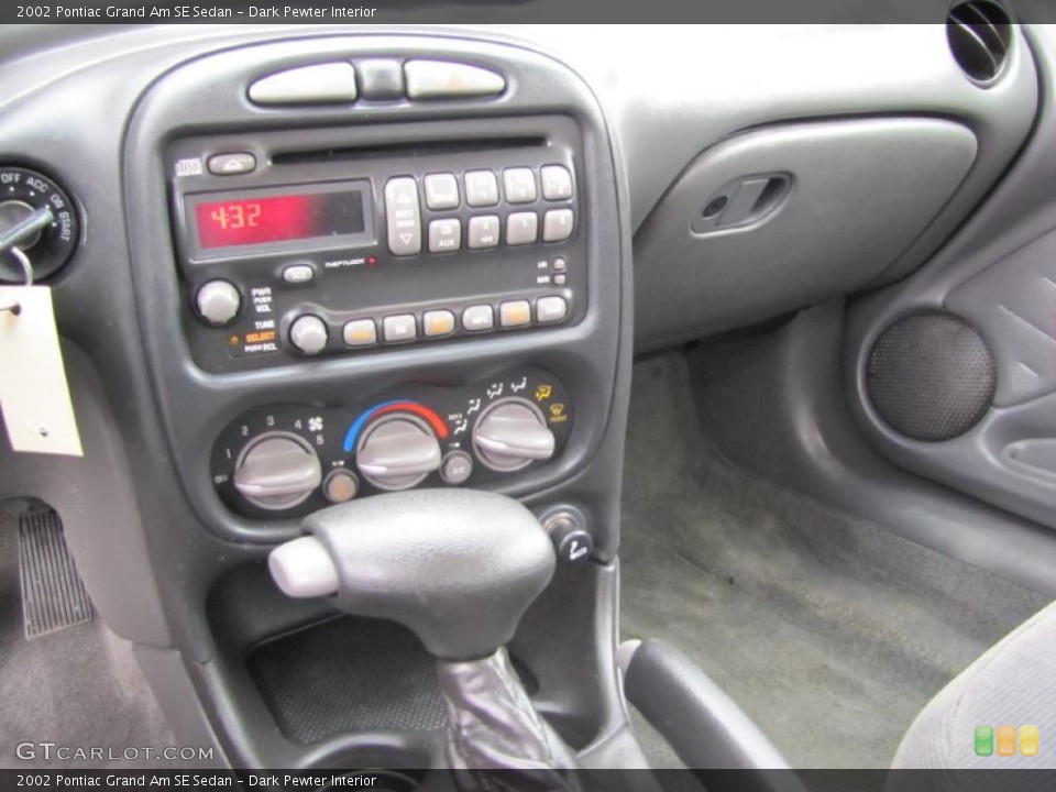 Dark Pewter Interior Controls for the 2002 Pontiac Grand Am SE Sedan #38261131
