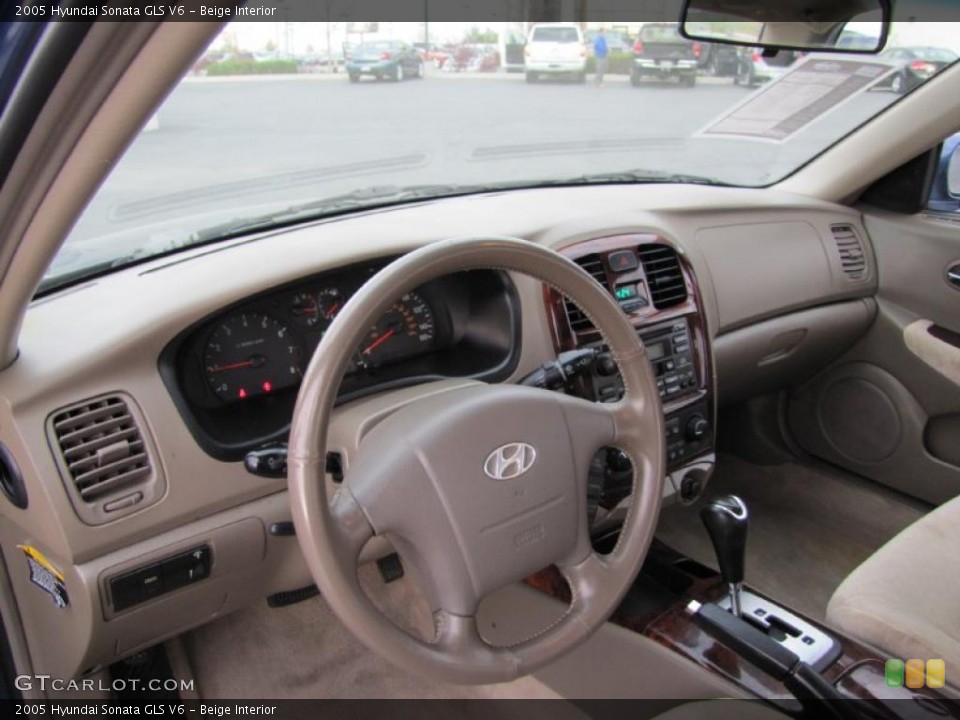 Beige Interior Photo for the 2005 Hyundai Sonata GLS V6 #38261347