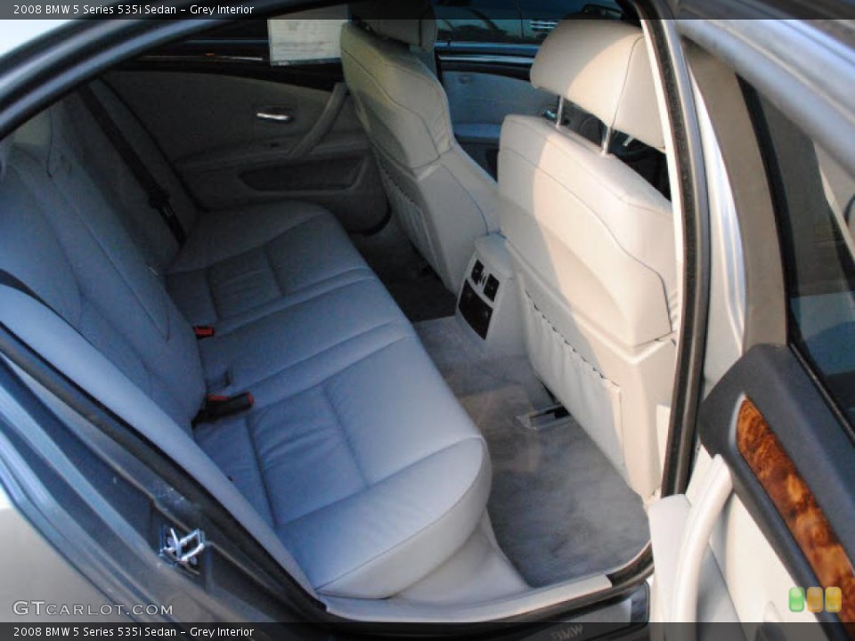 Grey Interior Photo for the 2008 BMW 5 Series 535i Sedan #38264335