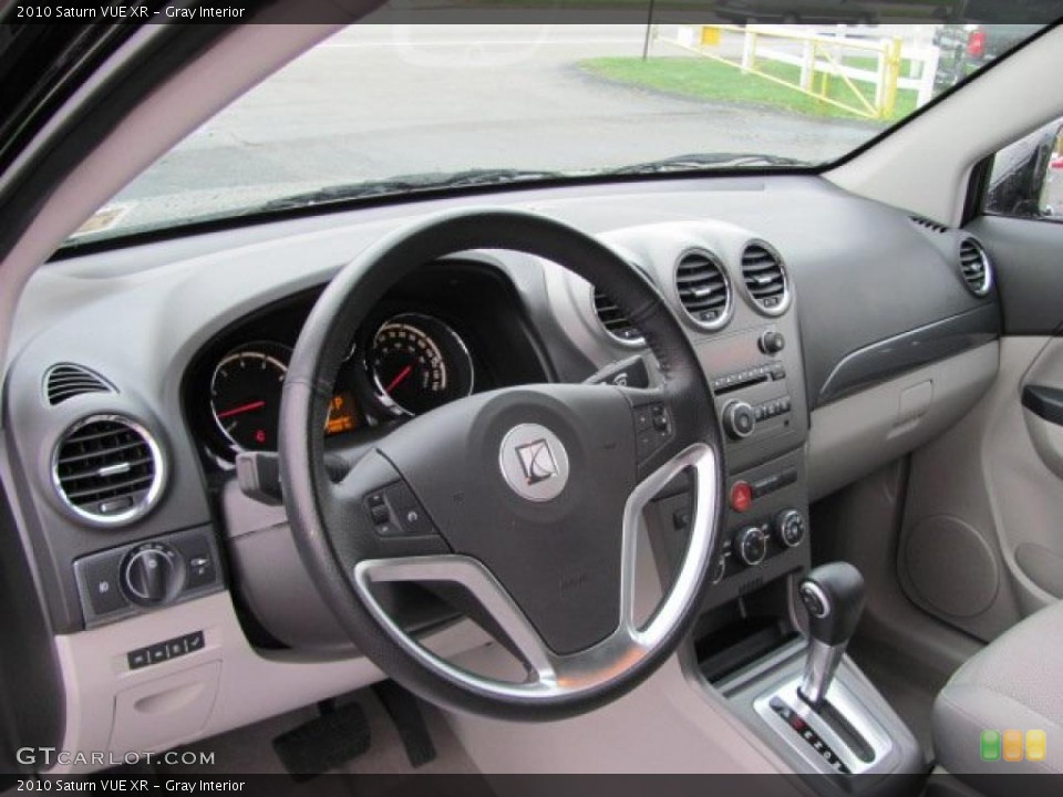 Gray Interior Photo for the 2010 Saturn VUE XR #38264351