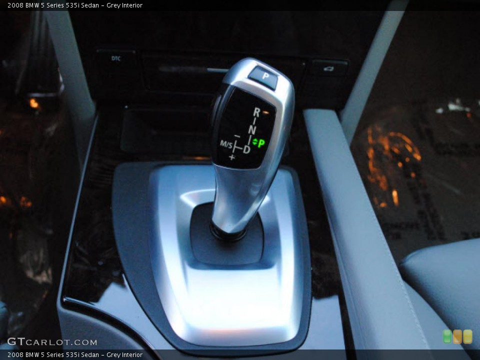 Grey Interior Transmission for the 2008 BMW 5 Series 535i Sedan #38264623