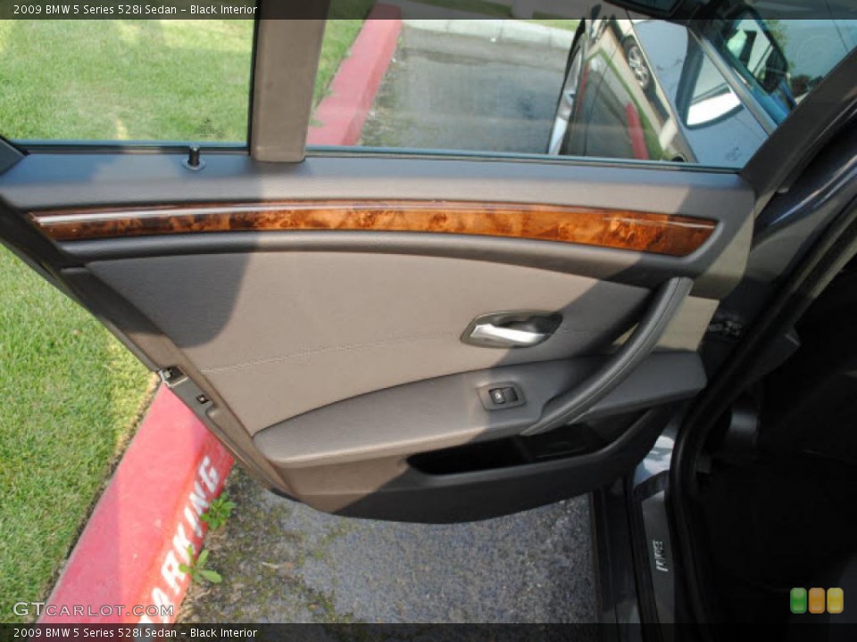 Black Interior Photo for the 2009 BMW 5 Series 528i Sedan #38267431