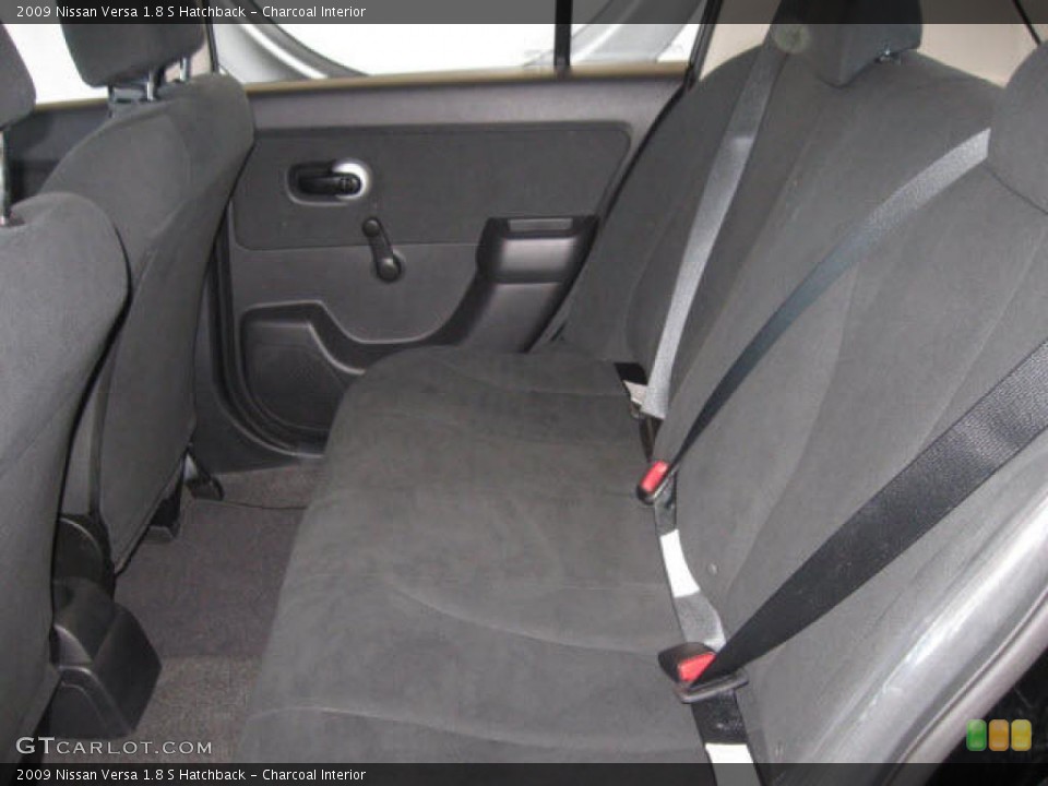 Charcoal Interior Photo for the 2009 Nissan Versa 1.8 S Hatchback #38272048