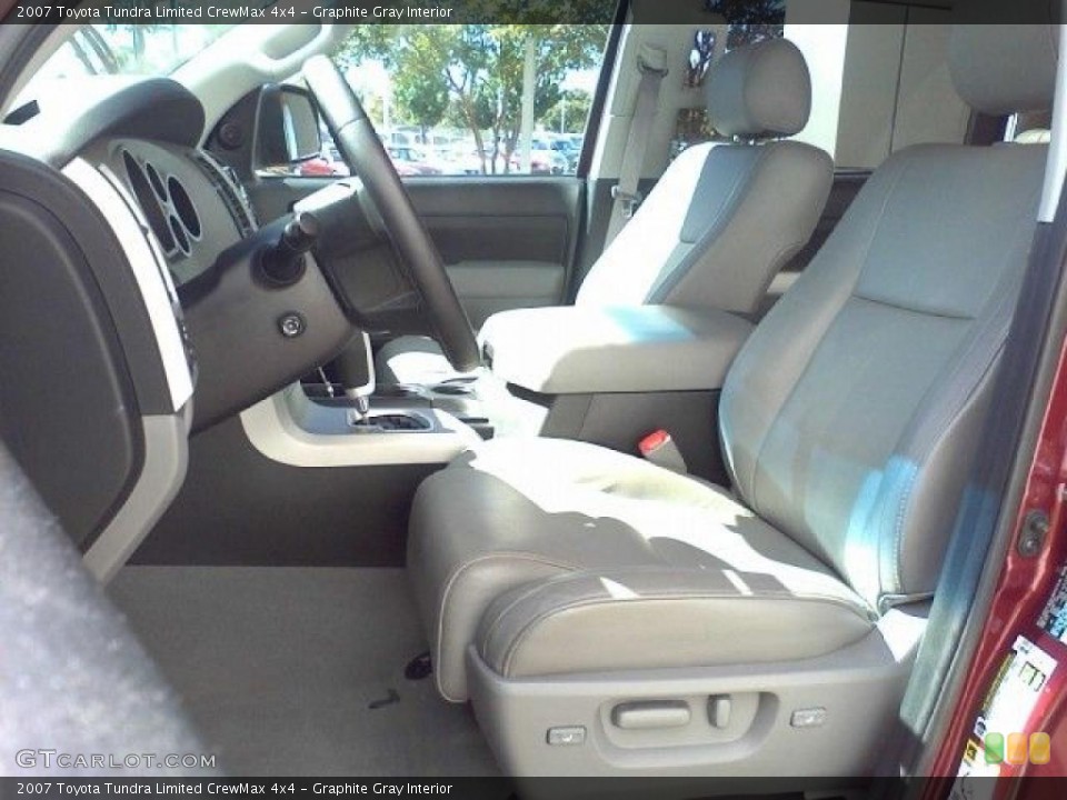 Graphite Gray Interior Photo for the 2007 Toyota Tundra Limited CrewMax 4x4 #38272768
