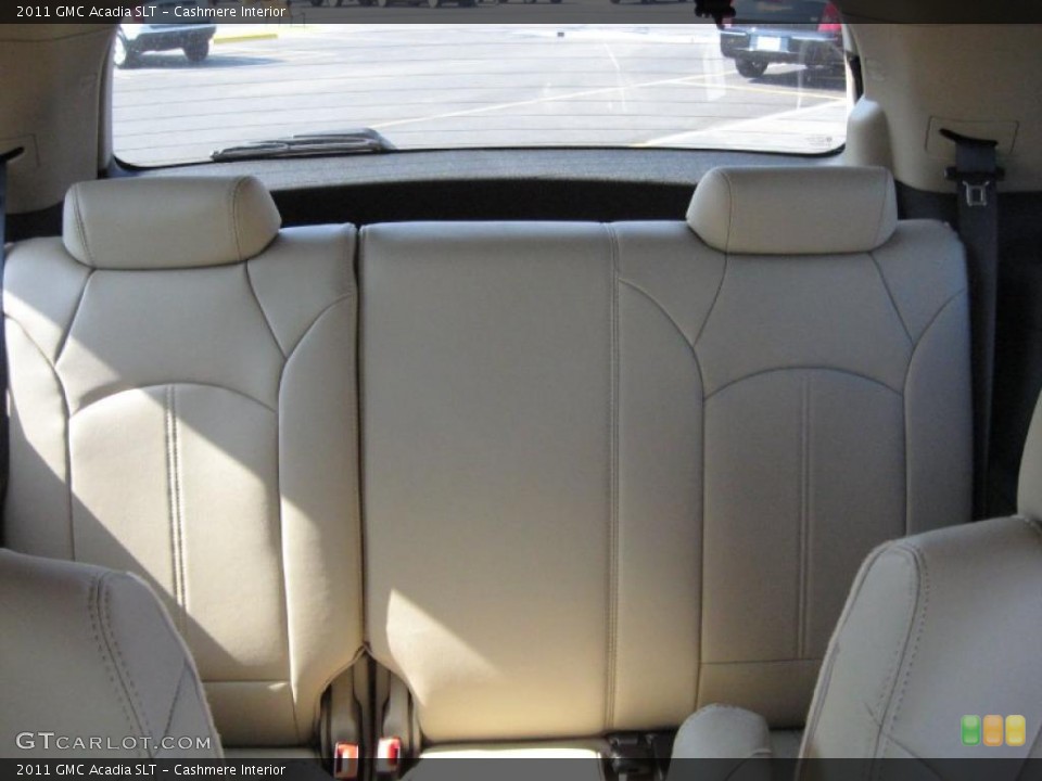 Cashmere Interior Photo for the 2011 GMC Acadia SLT #38277672