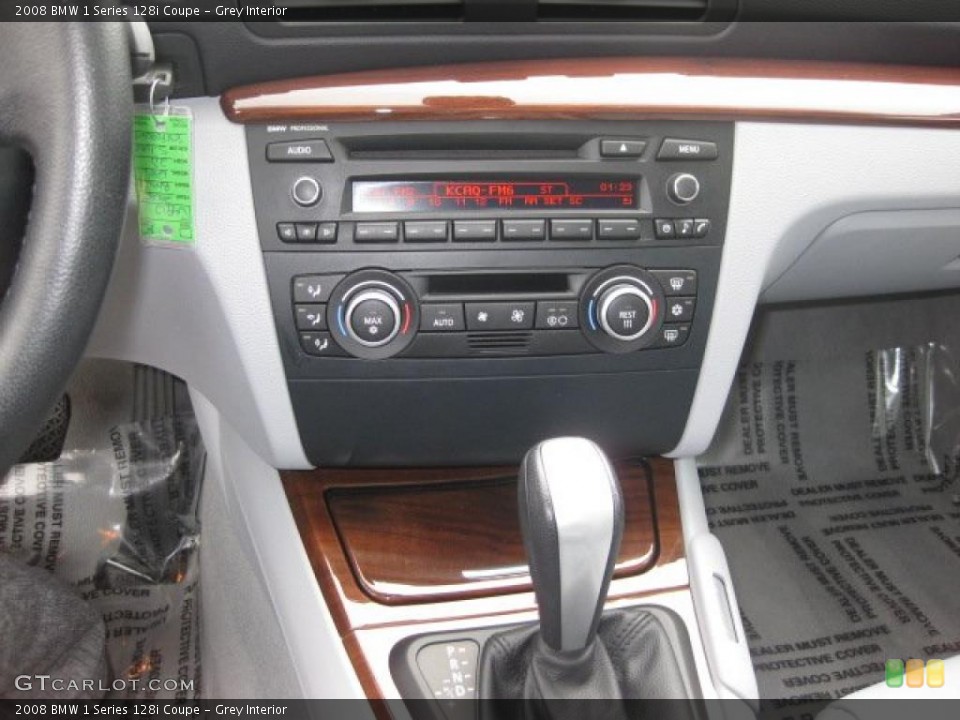 Grey Interior Controls for the 2008 BMW 1 Series 128i Coupe #38281752