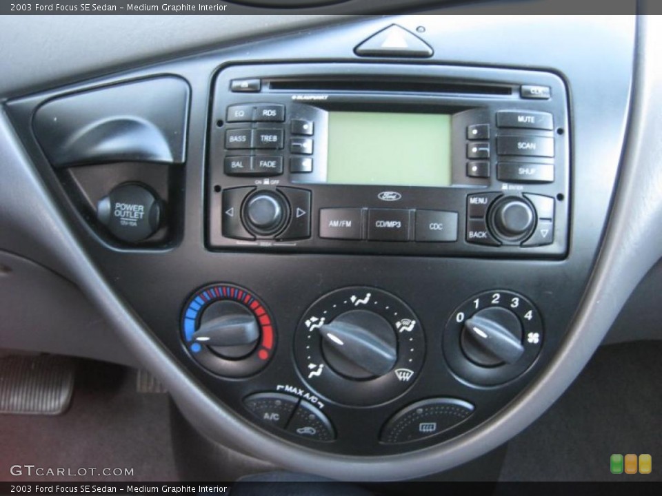 Medium Graphite Interior Controls for the 2003 Ford Focus SE Sedan #38283368