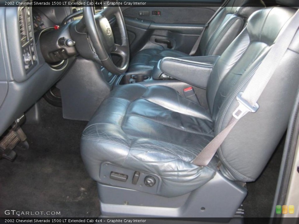 Graphite Gray Interior Photo for the 2002 Chevrolet Silverado 1500 LT Extended Cab 4x4 #38284088