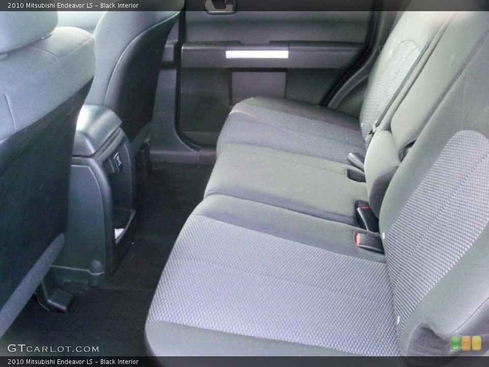 Black Interior Photo for the 2010 Mitsubishi Endeavor LS #38284804
