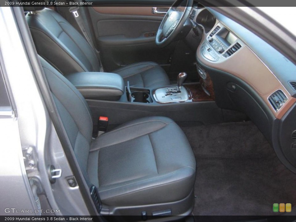 Black Interior Photo for the 2009 Hyundai Genesis 3.8 Sedan #38285128