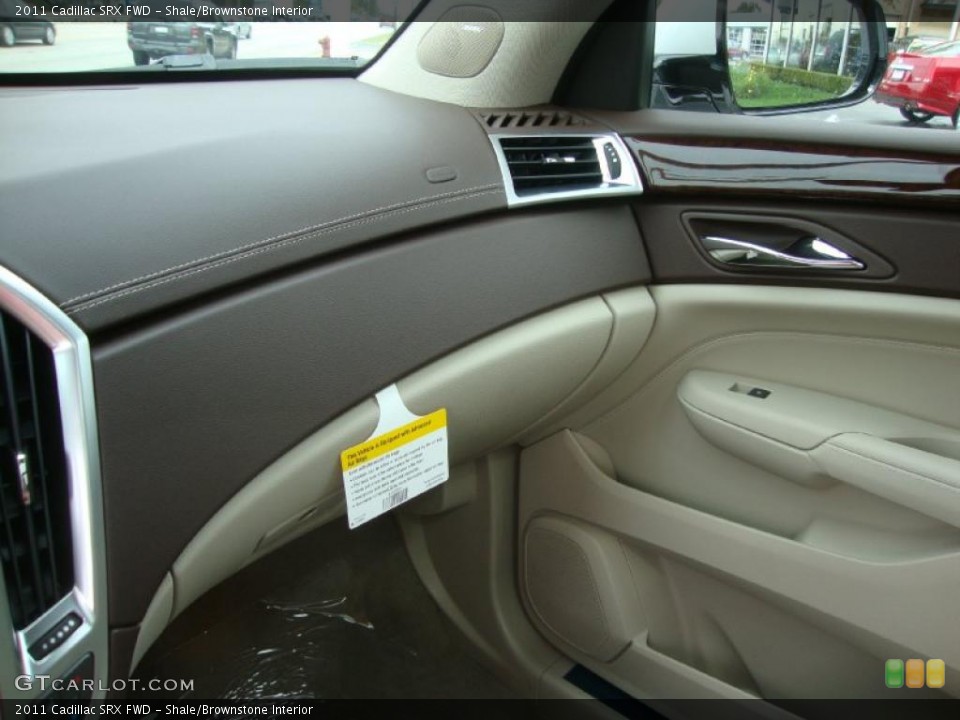 Shale/Brownstone Interior Photo for the 2011 Cadillac SRX FWD #38289781