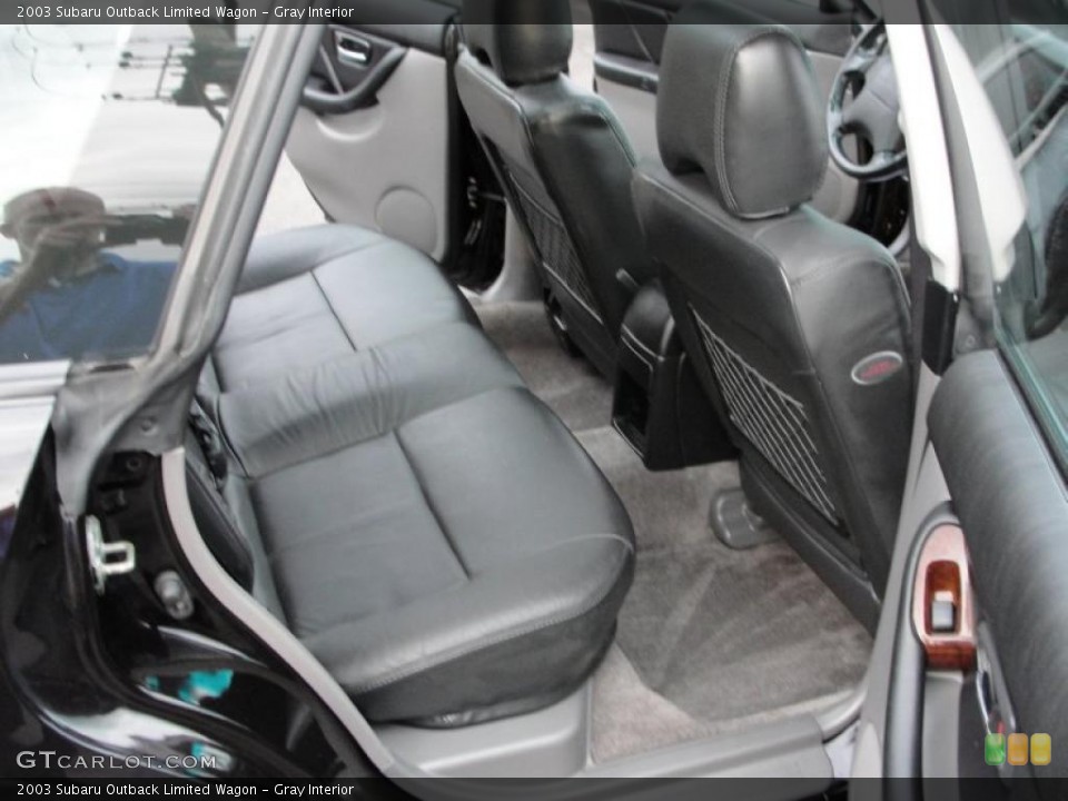 Gray Interior Photo for the 2003 Subaru Outback Limited Wagon #38292737