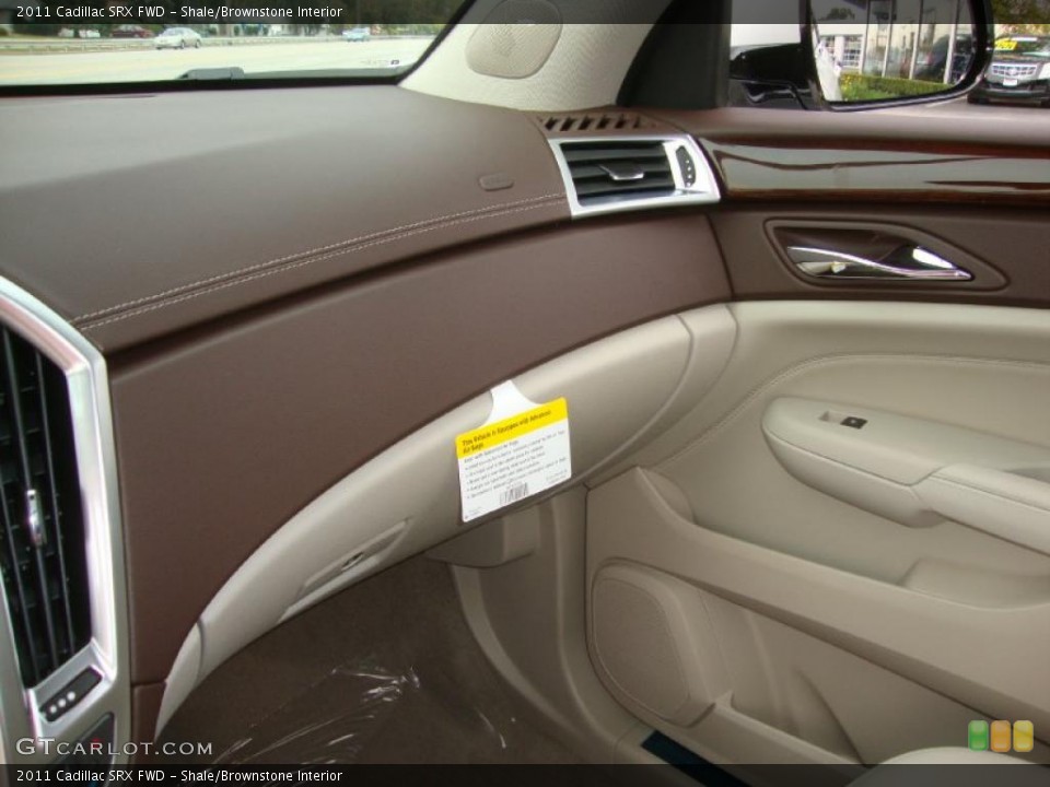 Shale/Brownstone Interior Photo for the 2011 Cadillac SRX FWD #38293590