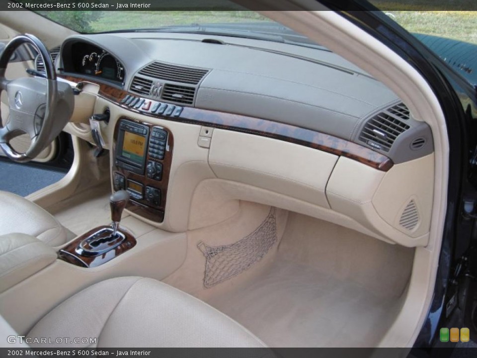 Java Interior Photo for the 2002 Mercedes-Benz S 600 Sedan #38294894