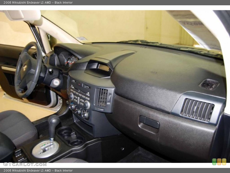 Black Interior Photo for the 2008 Mitsubishi Endeavor LS AWD #38305311