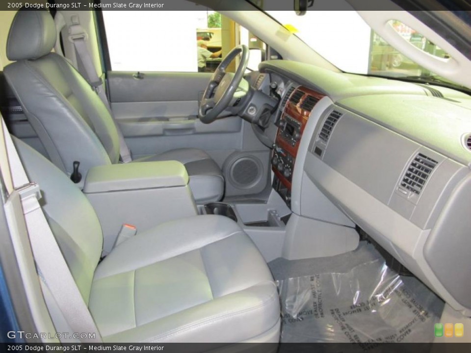 Medium Slate Gray Interior Photo for the 2005 Dodge Durango SLT #38311703