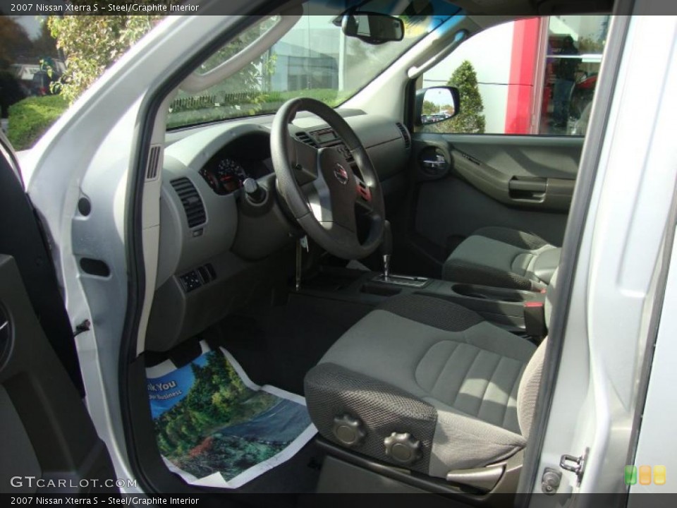 Steel/Graphite Interior Photo for the 2007 Nissan Xterra S #38313955