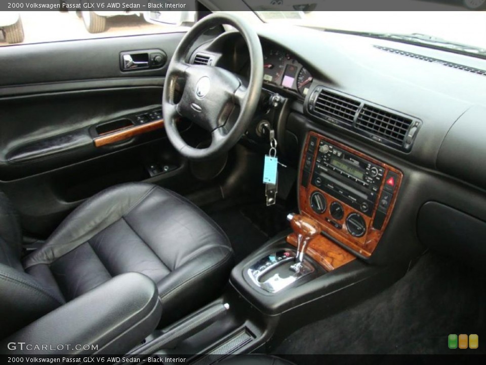 Black Interior Photo for the 2000 Volkswagen Passat GLX V6 AWD Sedan #38315879