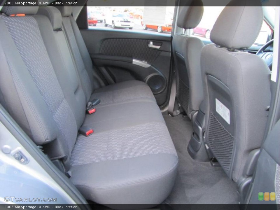 Black Interior Photo for the 2005 Kia Sportage LX 4WD #38320315