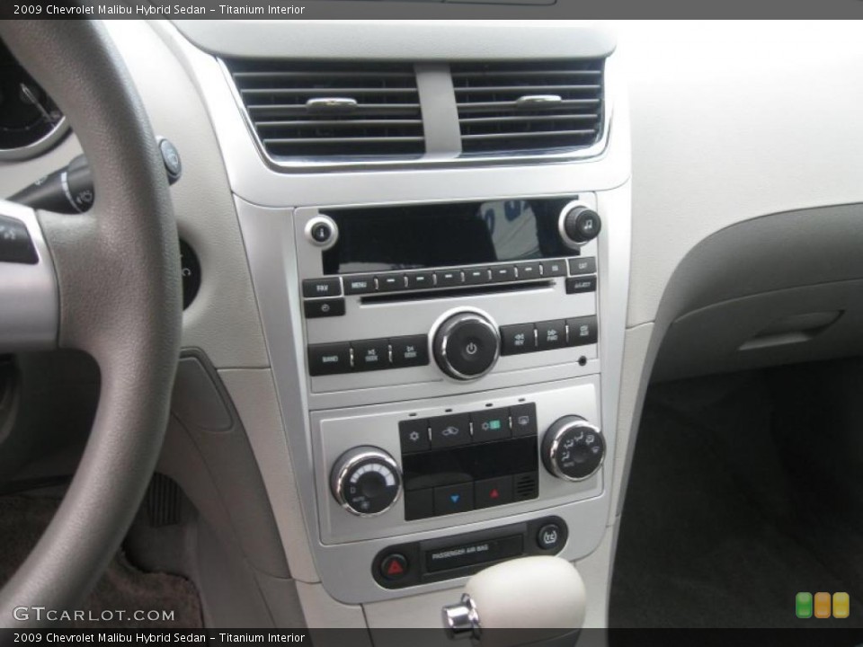 Titanium Interior Controls for the 2009 Chevrolet Malibu Hybrid Sedan #38321311