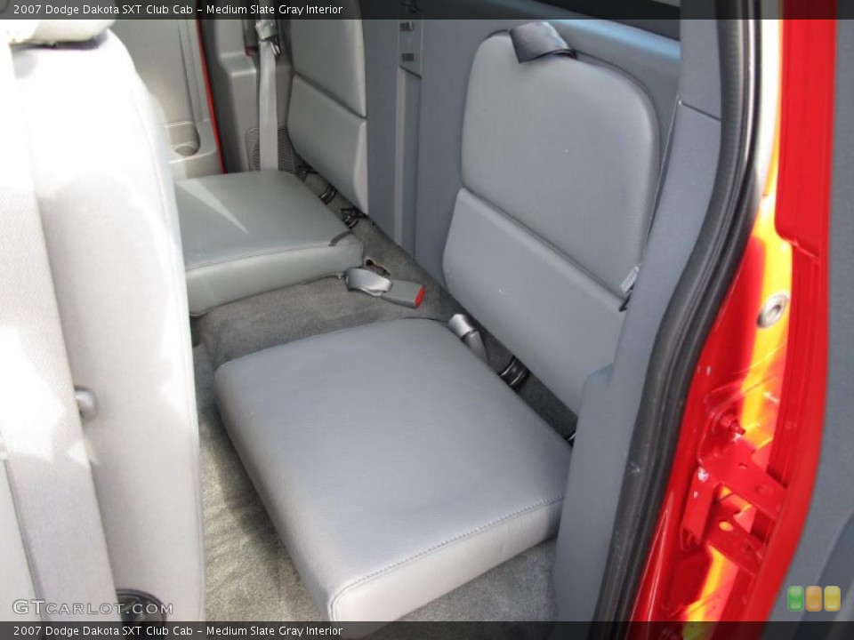 Medium Slate Gray Interior Photo for the 2007 Dodge Dakota SXT Club Cab #38322015