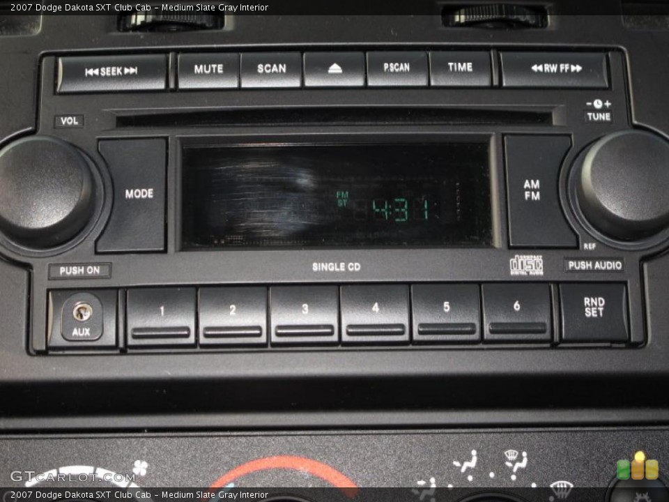 Medium Slate Gray Interior Controls for the 2007 Dodge Dakota SXT Club Cab #38322127