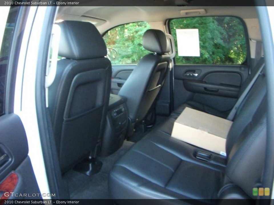 Ebony Interior Photo for the 2010 Chevrolet Suburban LT #38330451