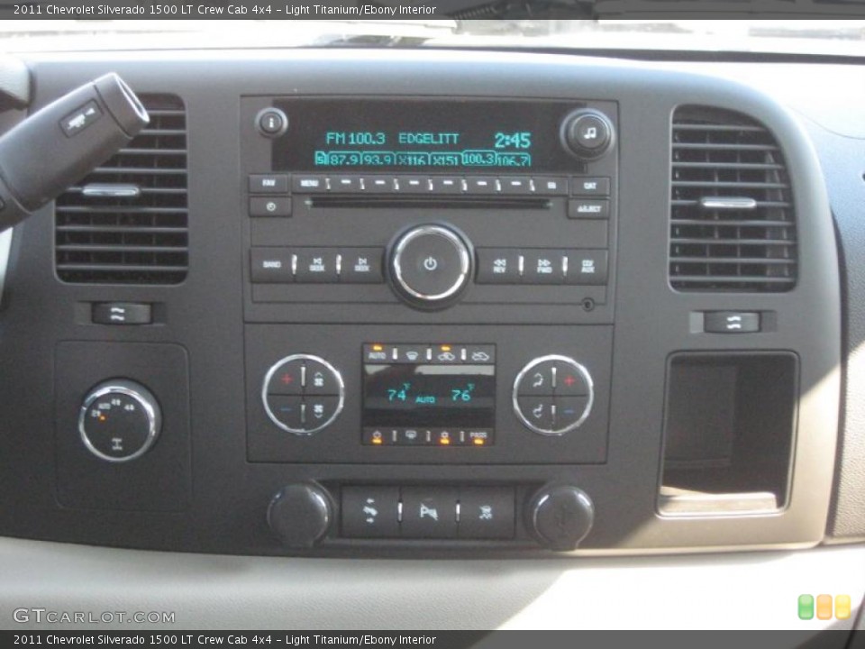 Light Titanium/Ebony Interior Controls for the 2011 Chevrolet Silverado 1500 LT Crew Cab 4x4 #38338380