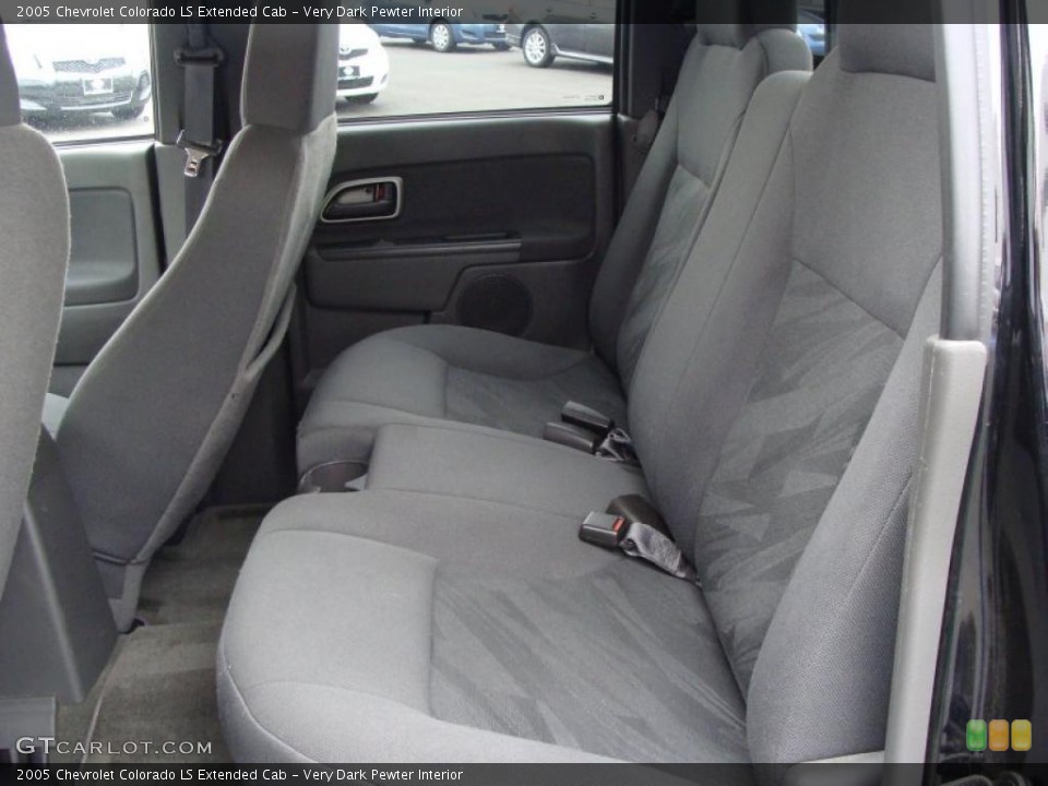 Very Dark Pewter Interior Photo for the 2005 Chevrolet Colorado LS Extended Cab #38339804