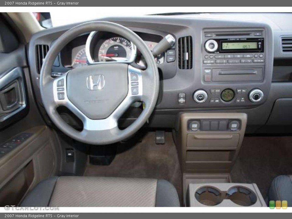 Gray Interior Photo for the 2007 Honda Ridgeline RTS #38345134
