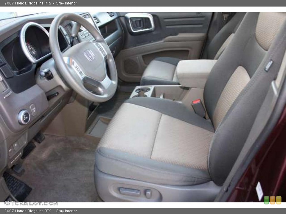 Gray Interior Photo for the 2007 Honda Ridgeline RTS #38345158