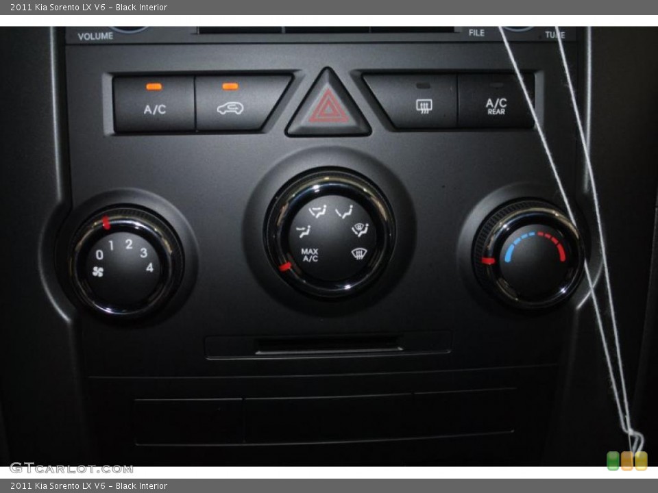 Black Interior Controls for the 2011 Kia Sorento LX V6 #38347099