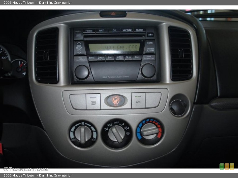 Dark Flint Gray Interior Controls for the 2006 Mazda Tribute i #38348346