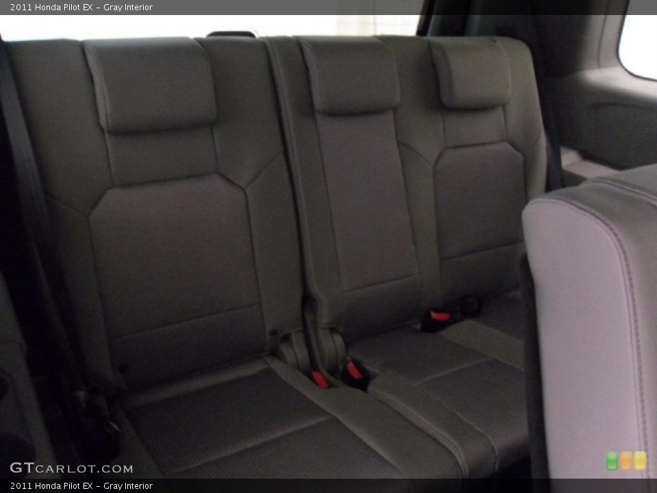 Gray Interior Photo for the 2011 Honda Pilot EX #38348698