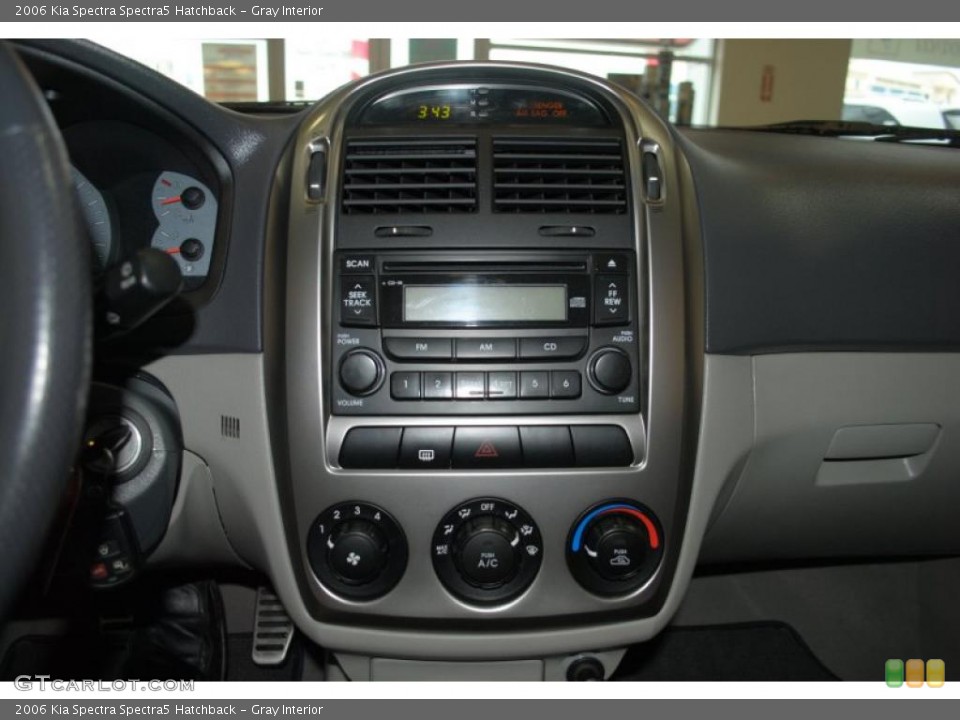 Gray Interior Controls for the 2006 Kia Spectra Spectra5 Hatchback #38349050