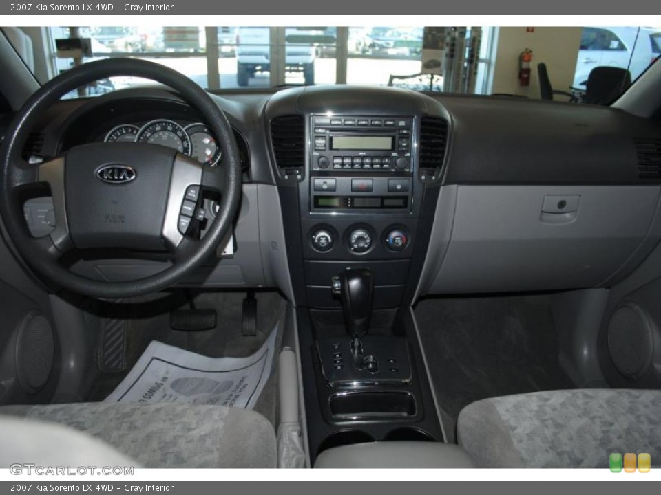 Gray Interior Dashboard for the 2007 Kia Sorento LX 4WD #38349466