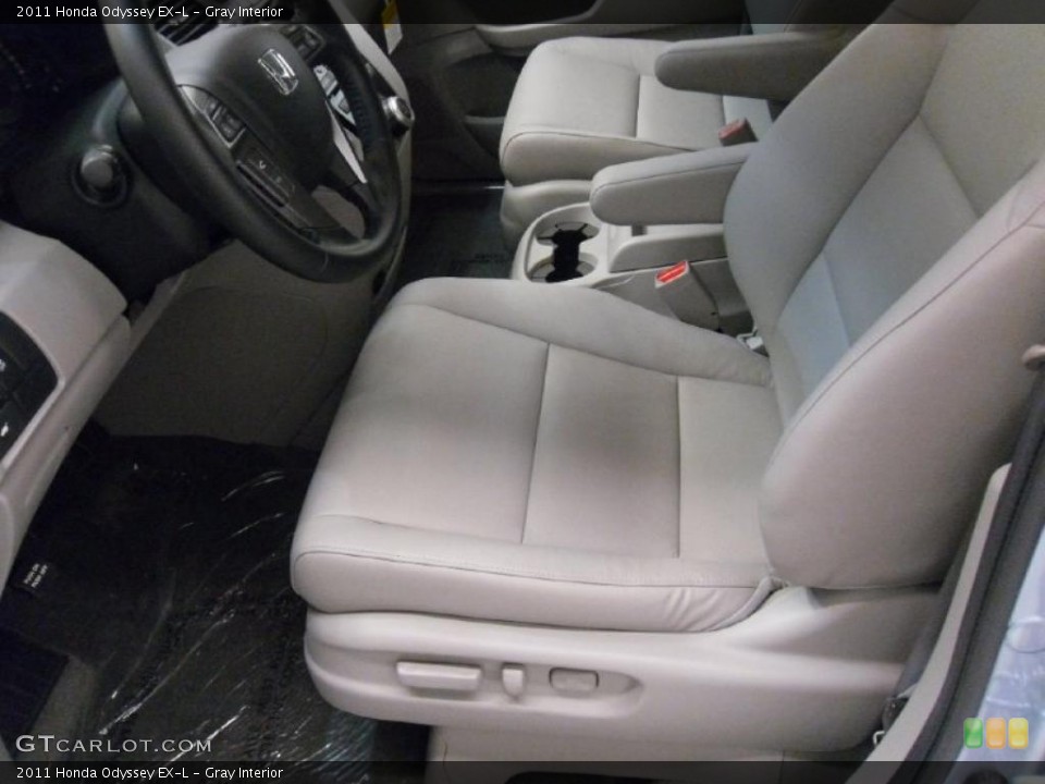 Gray Interior Photo for the 2011 Honda Odyssey EX-L #38351554