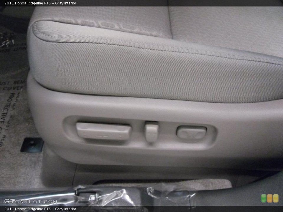 Gray Interior Photo for the 2011 Honda Ridgeline RTS #38352594