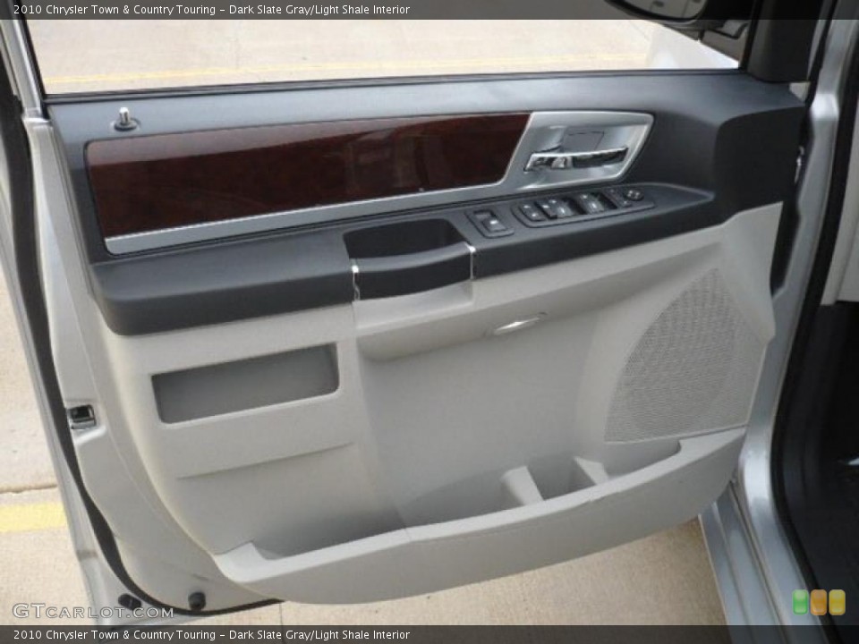 Dark Slate Gray/Light Shale Interior Photo for the 2010 Chrysler Town & Country Touring #38353238