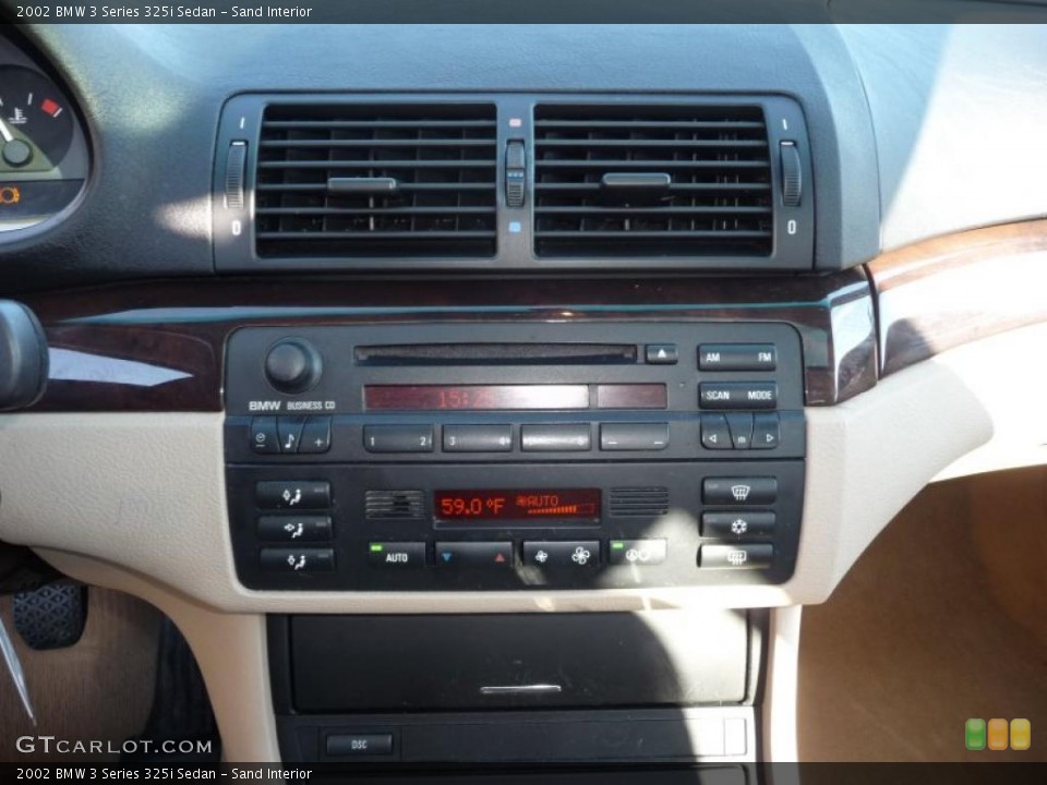 Sand Interior Controls for the 2002 BMW 3 Series 325i Sedan #38355134