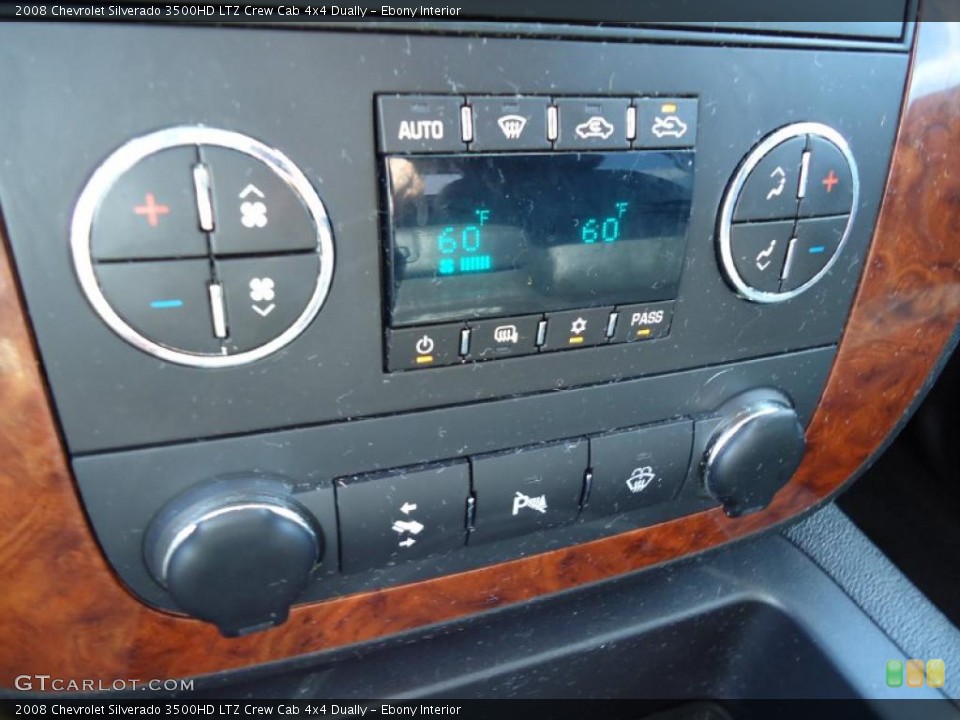 Ebony Interior Controls for the 2008 Chevrolet Silverado 3500HD LTZ Crew Cab 4x4 Dually #38360674