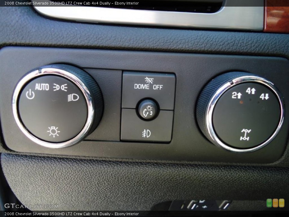 Ebony Interior Controls for the 2008 Chevrolet Silverado 3500HD LTZ Crew Cab 4x4 Dually #38360690