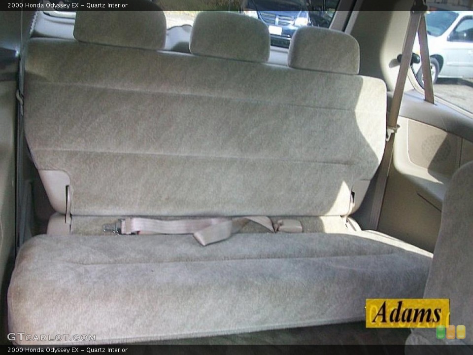 Quartz Interior Photo for the 2000 Honda Odyssey EX #38361294
