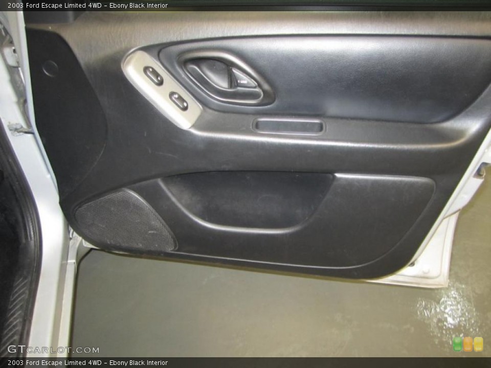 Ebony Black Interior Photo for the 2003 Ford Escape Limited 4WD #38363850