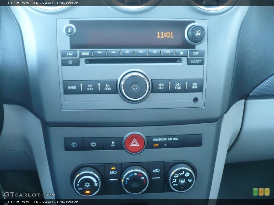 Gray Interior Controls for the 2010 Saturn VUE XR V6 AWD #38378611